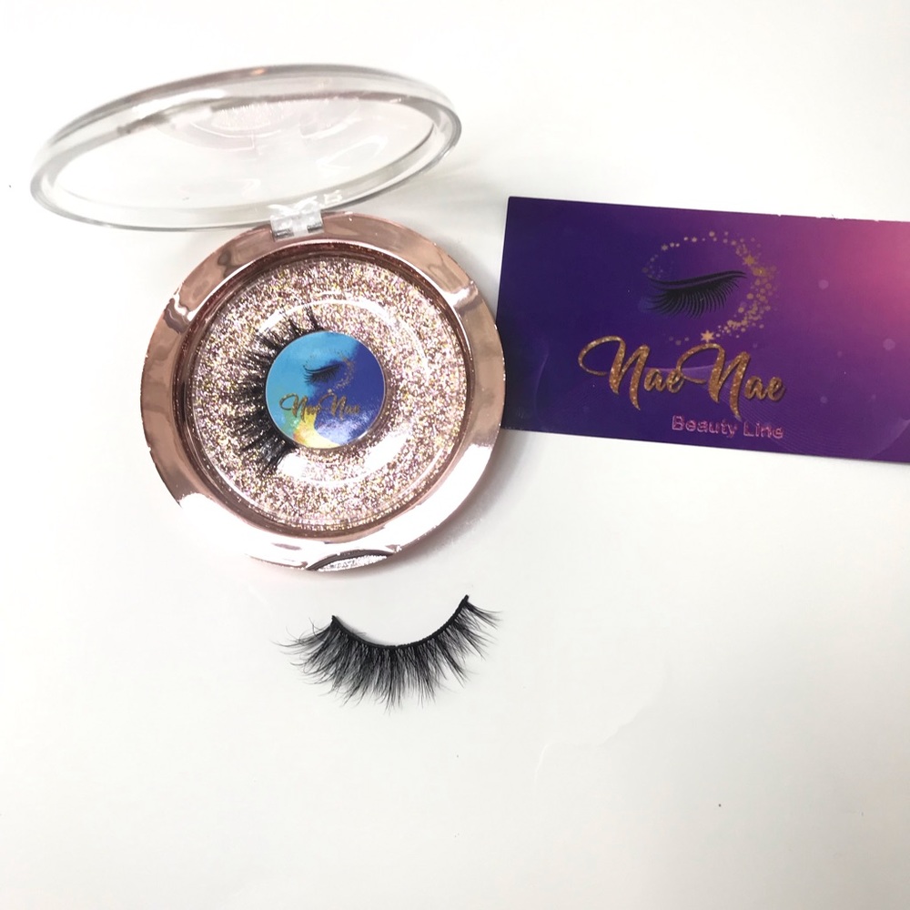 NWT- 3D Mink Lashes